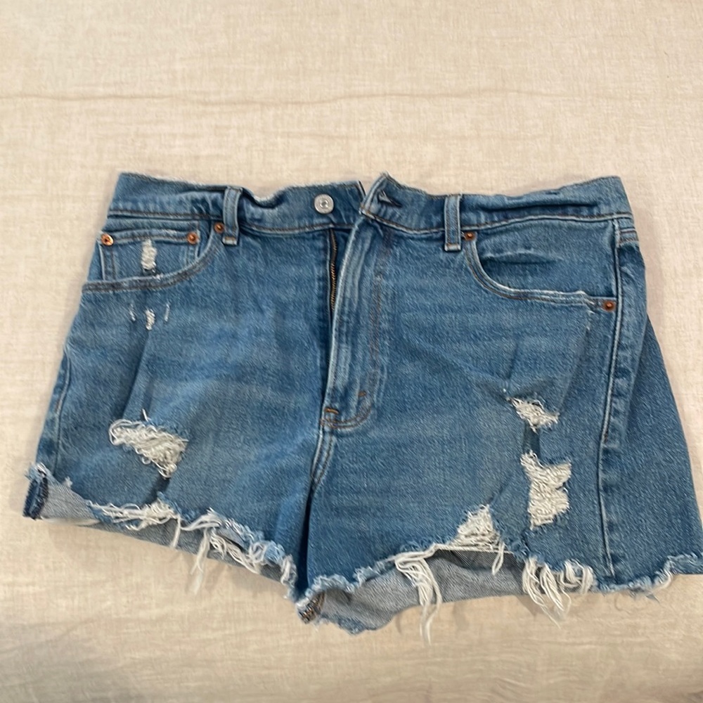 Abercrombie & Fitch 31/12 The Mom Short High Rise